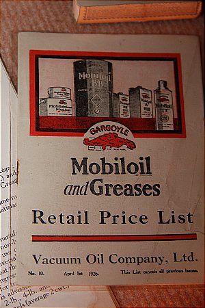 1926 MOBILOIL BOOKLET - click to enlarge